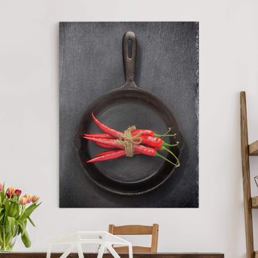 Impression sur toile - Red Chili Bundles In Pan On Slate