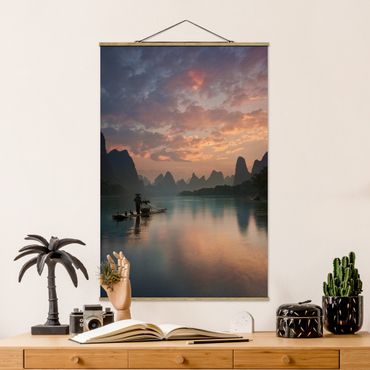 Tableau en tissu avec porte-affiche - Sunrise Over Chinese River