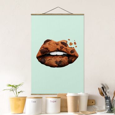 Tableau en tissu avec porte-affiche - Lips With Biscuit