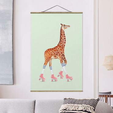Tableau en tissu avec porte-affiche - Giraffe With Roller Skates
