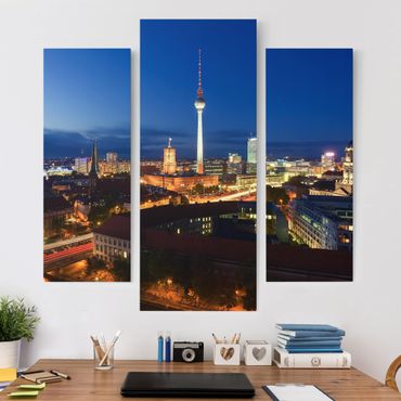 Impression sur toile 3 parties - TV Tower At Night