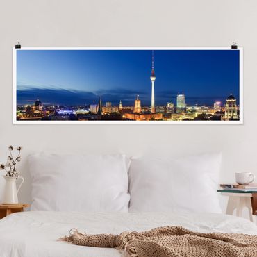 Poster panoramique architecture & skyline - TV Tower At Night