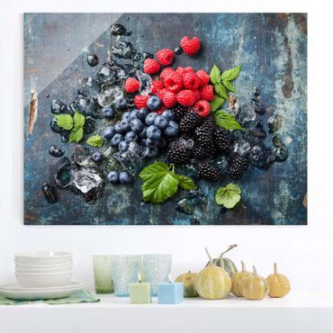 Tableau en verre - Berry Mix With Ice Cubes Wood