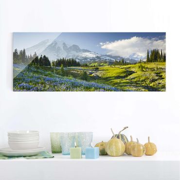 Tableau en verre - Mountain Meadow With Blue Flowers in Front of Mt. Rainier