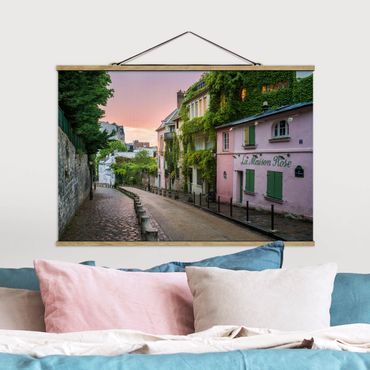Tableau en tissu avec porte-affiche - Rose Coloured Twilight In Paris - Format paysage 3:2