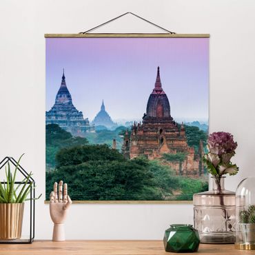 Tableau en tissu avec porte-affiche - Temple Grounds In Bagan - Carré 1:1