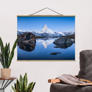 Tableau en tissu avec porte-affiche - Stellisee Lake In Front Of The Matterhorn - Format paysage 4:3