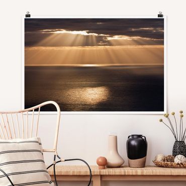 Poster - Sun Beams Over The Ocean