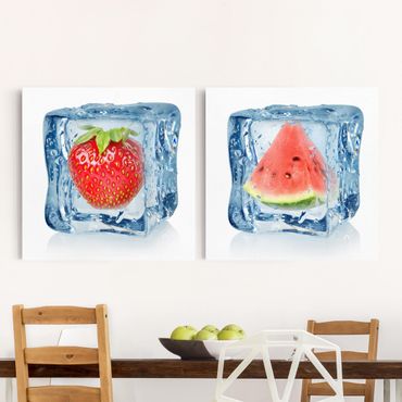 Impression sur toile 2 parties - Strawberry and melon in the ice cube