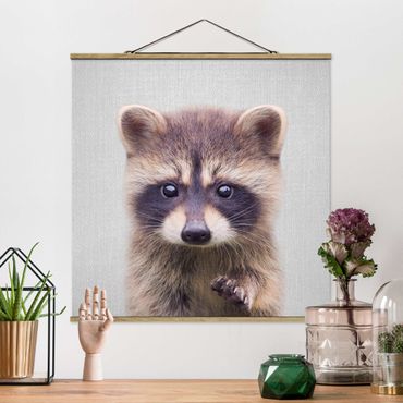 Tableau en tissu avec porte-affiche - Baby Raccoon Wicky - Carré 1:1