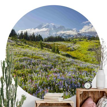 Papier peint rond autocollant - Mountain Meadow With Red Flowers in Front of Mt. Rainier
