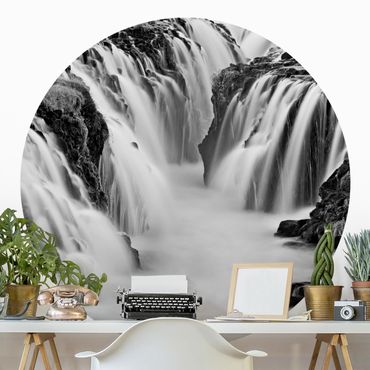 Papier peint rond autocollant - Brúarfoss Waterfall In Iceland Black And White