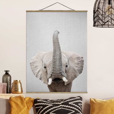 Tableau en tissu avec porte-affiche - Elephant Ewald - Format portrait 3:4