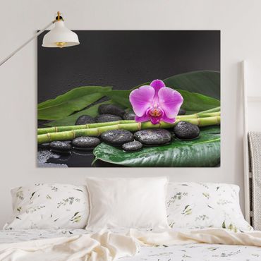 Impression sur toile - Green Bamboo With Orchid Flower
