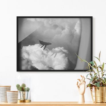Poster encadré - Flying Whale Up In The Clouds