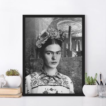Poster encadré - Frida Kahlo Photograph Portrait With Cacti