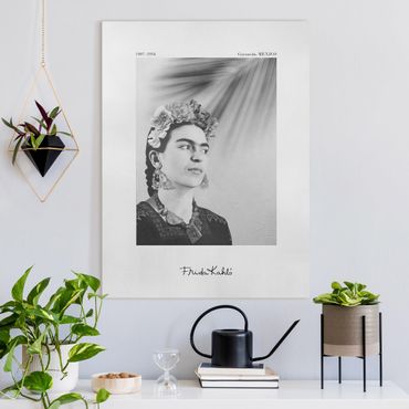 Tableau sur toile - Frida Kahlo Portrait With Jewellery - Format portrait 3:4