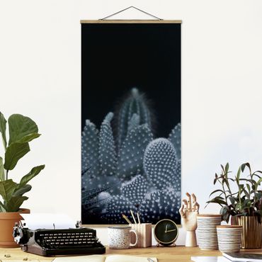 Tableau en tissu avec porte-affiche - Familiy Of Cacti At Night - Format portrait 1:2