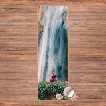 Tapis de yoga - Monk At Waterfall
