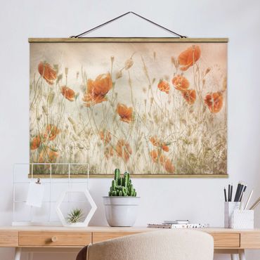 Tableau en tissu avec porte-affiche - Poppy Flowers And Grasses In A Field - Format paysage 3:2