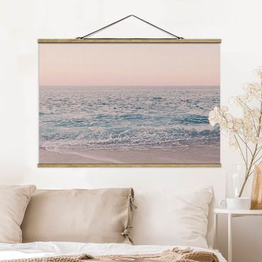 Tableau en tissu avec porte-affiche - Reddish Golden Beach In The Morning - Format paysage 3:2