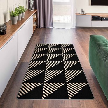 Tapis - Black Triangles and Stripes on Beige