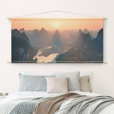 Tenture murale - Sunrise In Mountainous Landscape