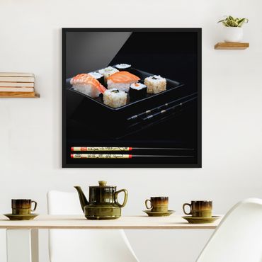 Poster encadré - Sushi With Chop Sticks Black