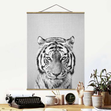 Tableau en tissu avec porte-affiche - Tiger Tiago Black And White - Format portrait 3:4