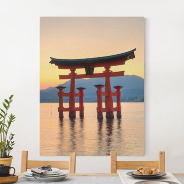 Tableau sur toile naturel - Torii Near Itsukushima - Format portrait 3:4
