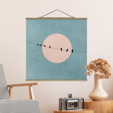 Tableau en tissu avec porte-affiche - Birds In Front Of Pink Sun I - Carré 1:1