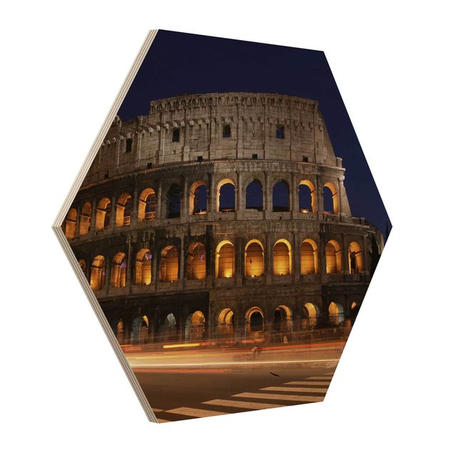 Hexagone en bois - Colosseum in Rome at night