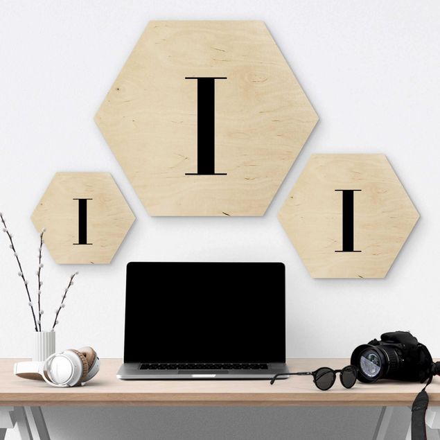 Hexagone en bois - Letter Serif White I