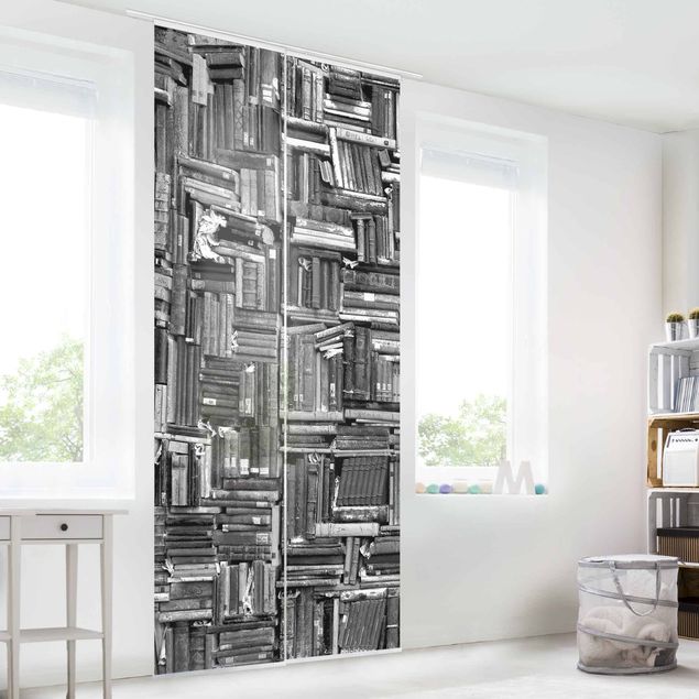 Déco murale cuisine Mur de livres à l'aspect shabby en noir et blanc
