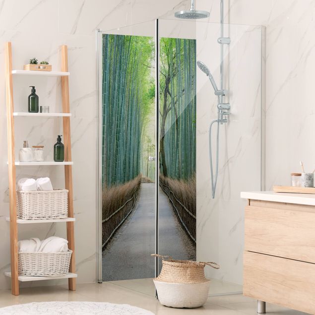 Panneau mural salle de bain Le chemin à travers le bambou