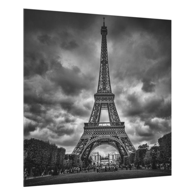 Fond de hotte - Eiffel Tower In Front Of Clouds In Black And White