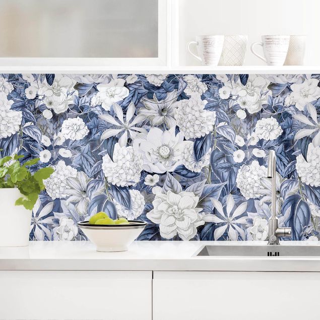 Déco mur cuisine Fleurs blanches devant bleu