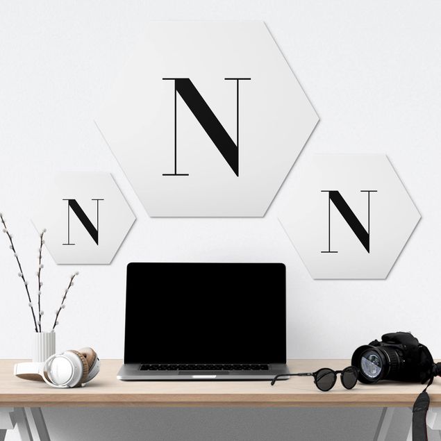 Hexagone en alu Dibond - Letter Serif White N