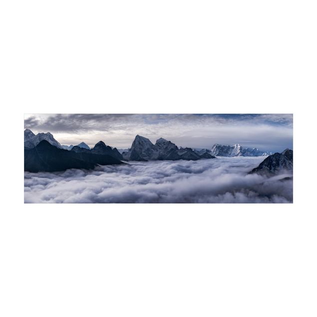 tapis bleu Mer de nuages dans l'Himalaya