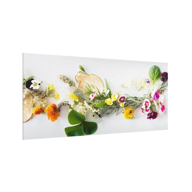 Fonds de hotte avec épices & herbes Herbes fraîches et fleurs comestibles