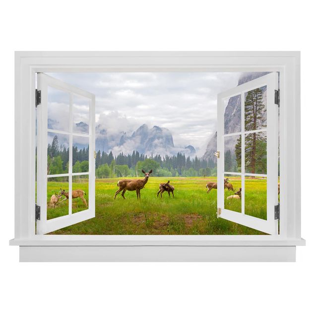 Stickers muraux animaux Fenêtre Ouverte Chevreuil Dans Les Montagnes