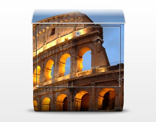 Boite aux lettres - Colosseum At Night