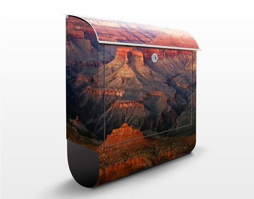 Boites aux lettres avec paysage Grand Canyon après le coucher du soleil