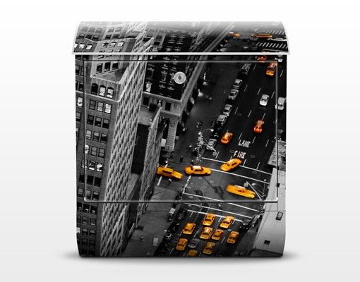 Boite aux lettres noire Lumières de taxi à Manhattan