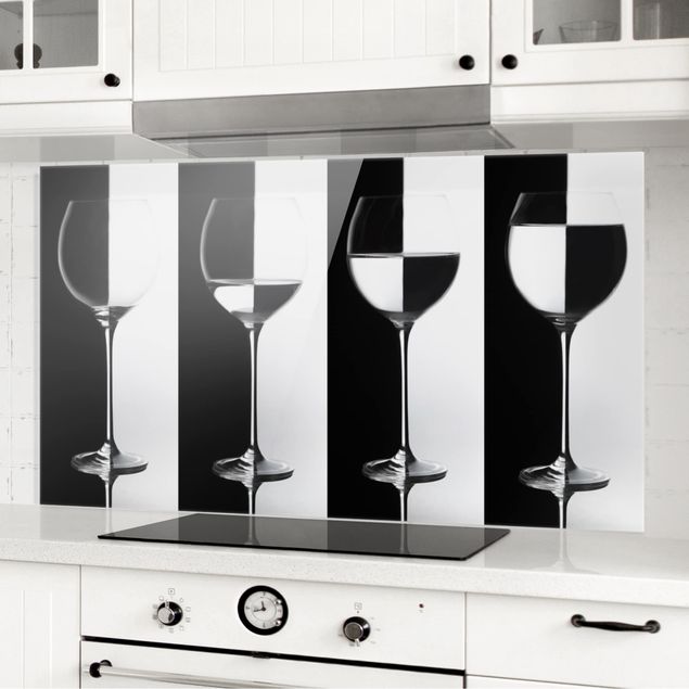 Déco murale cuisine Verres à vin en noir et blanc