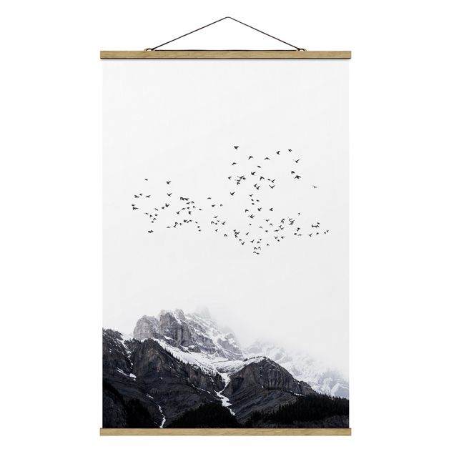 Tableaux moderne Volée d'oiseaux devant des montagnes noir et blanc