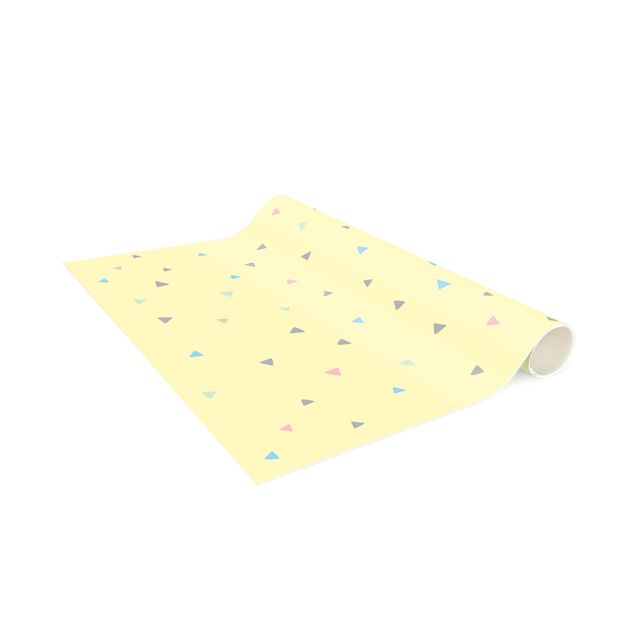 tapis longs Triangles colorés dessinés au pastel sur jaune