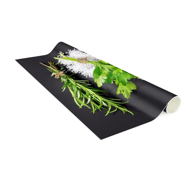 tapis modernes Herbes sur fond de sel noir