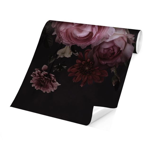 Papier peint rétro Fleurs roses sur fond noir