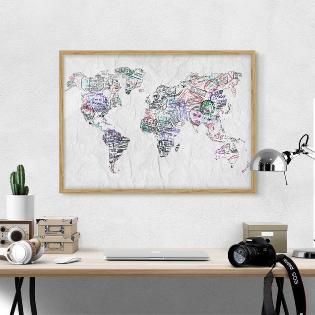 Affiches encadrées carte du monde Silhouette urbaine de Passeport Carte du Monde